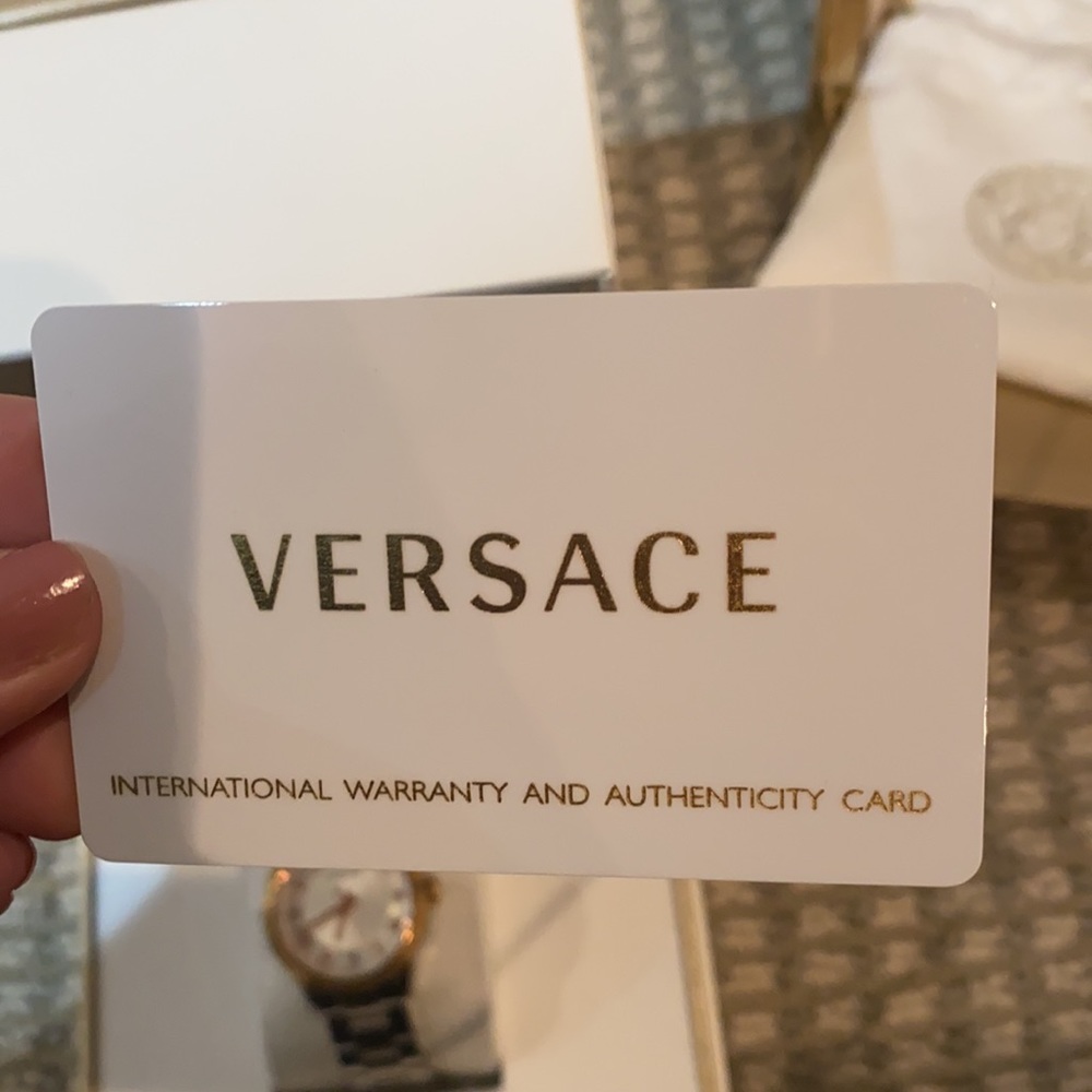 Authentic Versace NWT - Picture 12 of 13